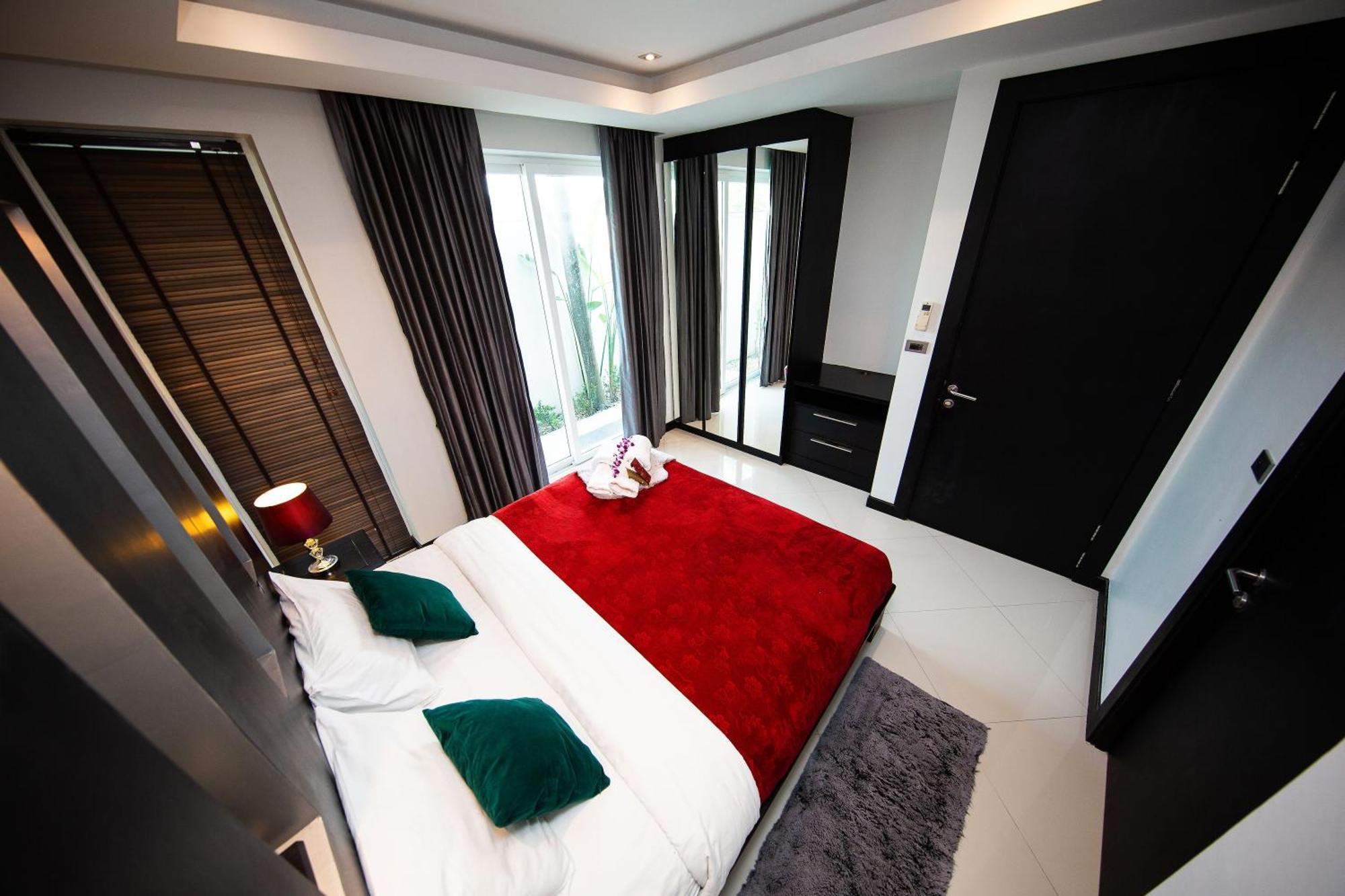 Colibri Pool Villa Pattaya Pantai Jomtien Bilik gambar