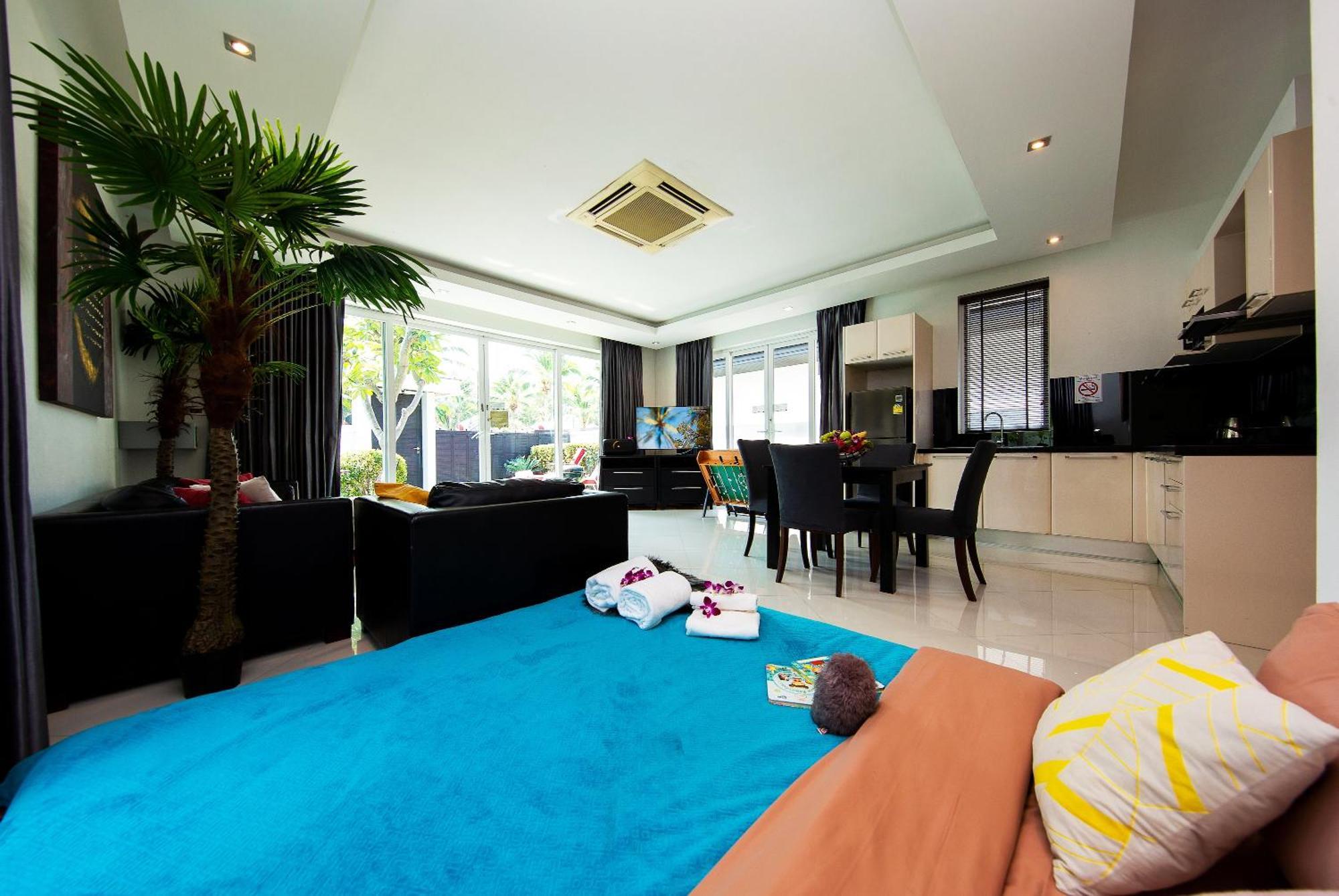 Colibri Pool Villa Pattaya Pantai Jomtien Bilik gambar