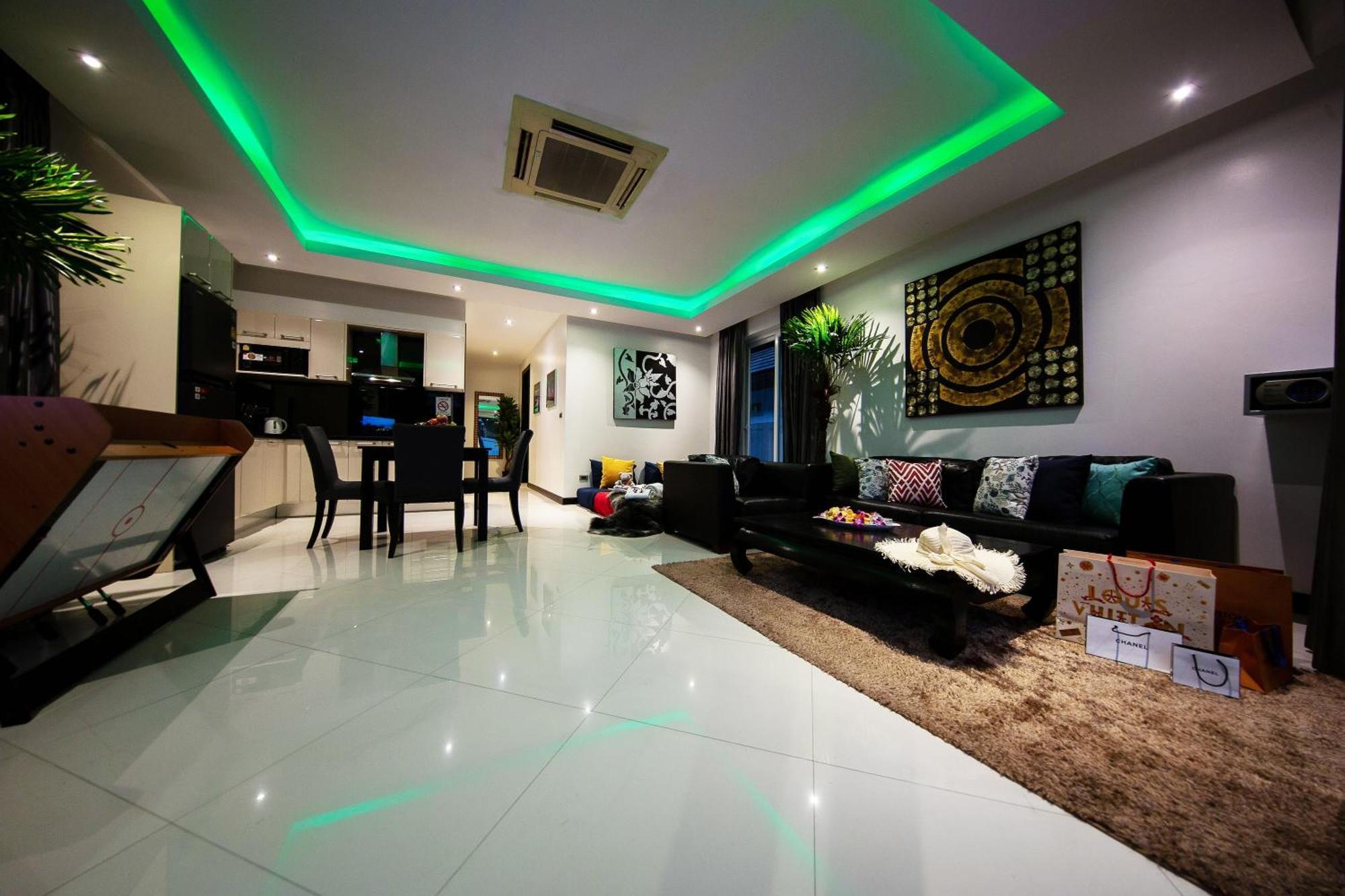Colibri Pool Villa Pattaya Pantai Jomtien Bilik gambar