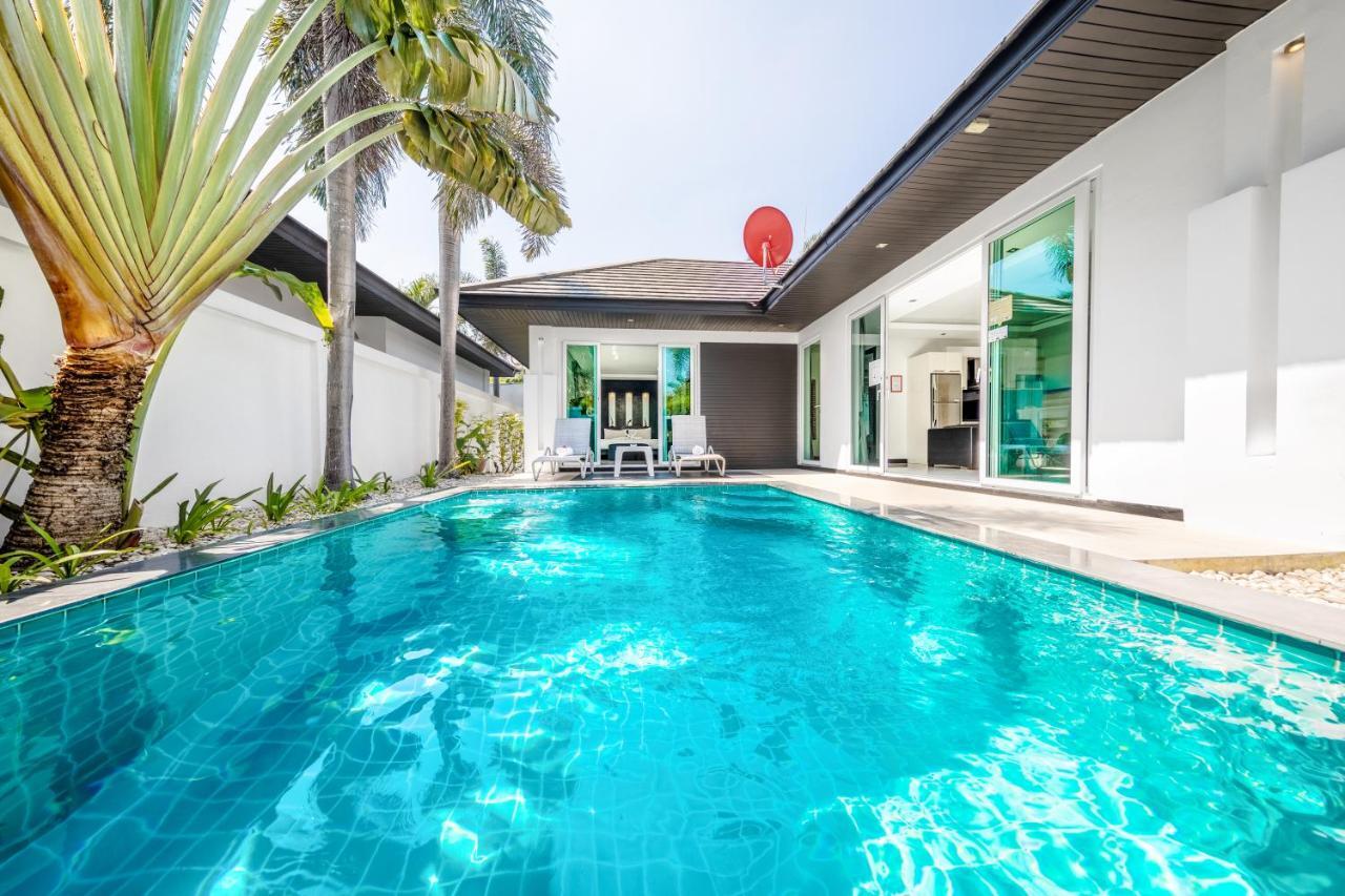 Colibri Pool Villa Pattaya Pantai Jomtien Luaran gambar